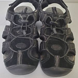 Eddie Bauer Closed Toe Fisherman Sandals